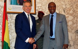 alpha_conde_tony_blair